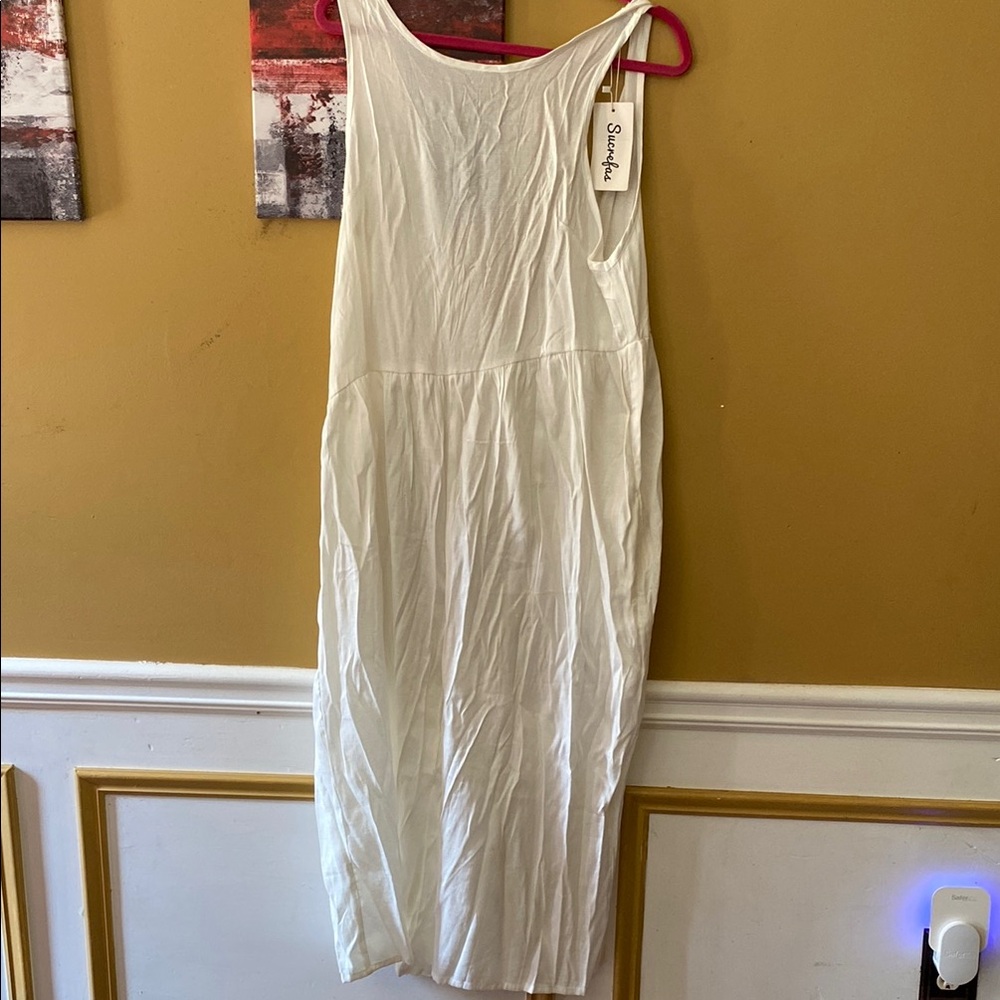 Stylish White Sleeveless Jumpsuit